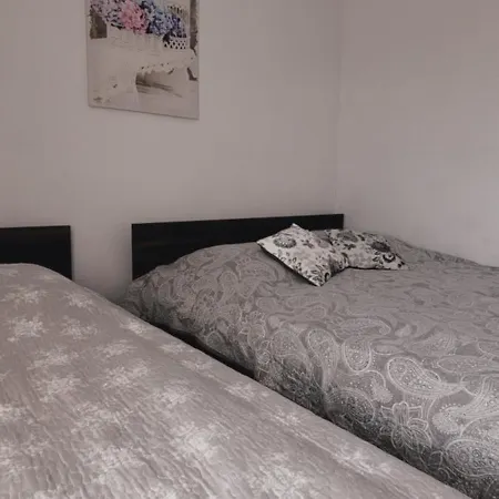 Couette-café Prusa - 3*