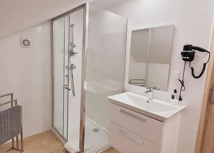 Prusa - Nocleg ze śniadaniem Mielno (Koszalin)